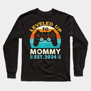 Leveled Up To Mommy Est 2024 First Time Mom 2024 Gamer Long Sleeve T-Shirt